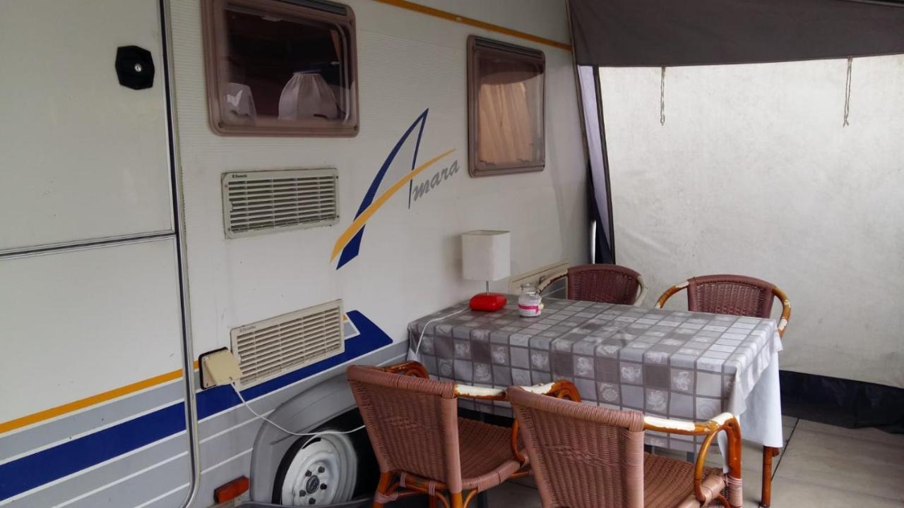 Caravans Magda นีคอร์เซ ภายนอก รูปภาพ