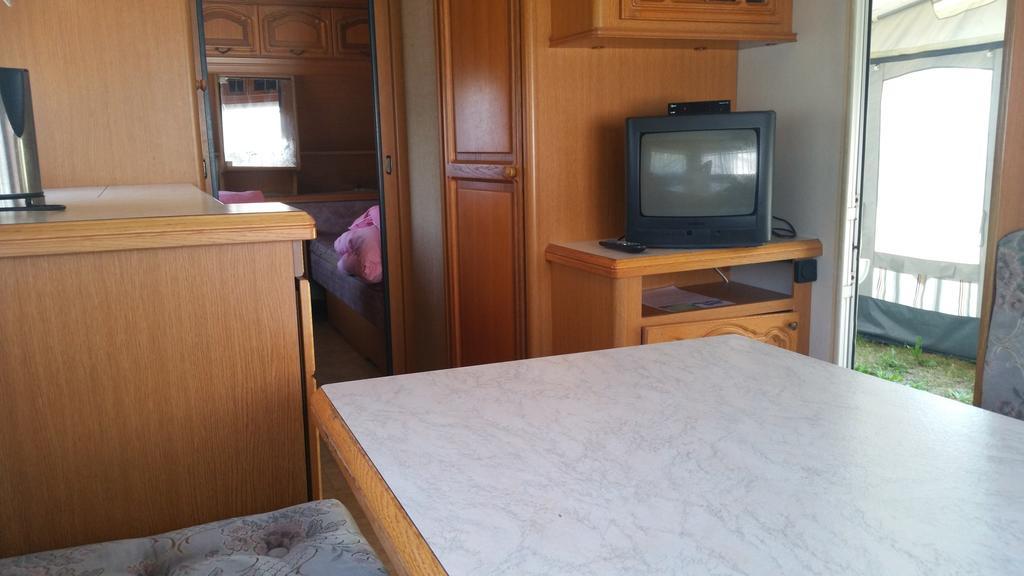 Caravans Magda นีคอร์เซ ห้อง รูปภาพ
